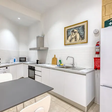Stone Maisonette Near Airport